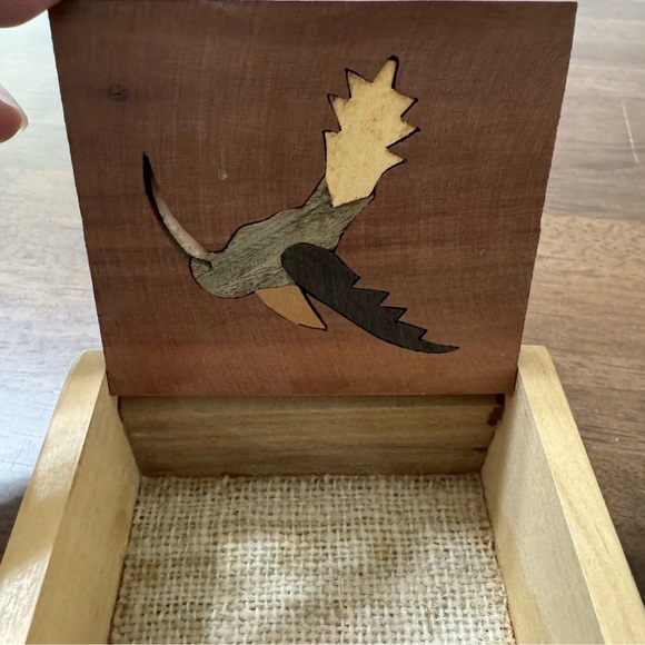 Vintage Handmade Wooden Jewelry Box With Inlay Hummingbird Trinket Box - Picture 7 of 9